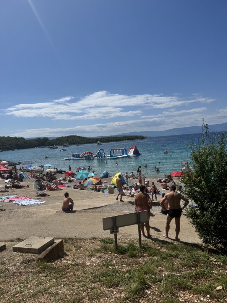 Kijac beach, Njivice
