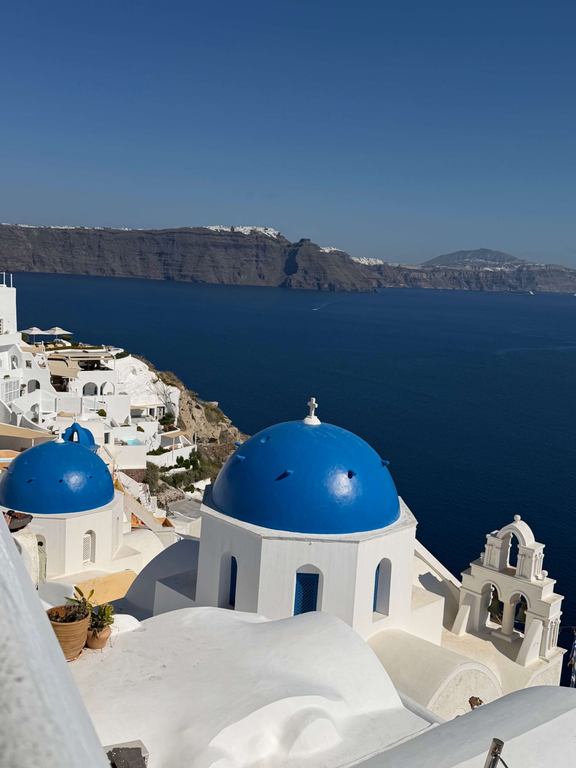 blue domes Oia Santorini