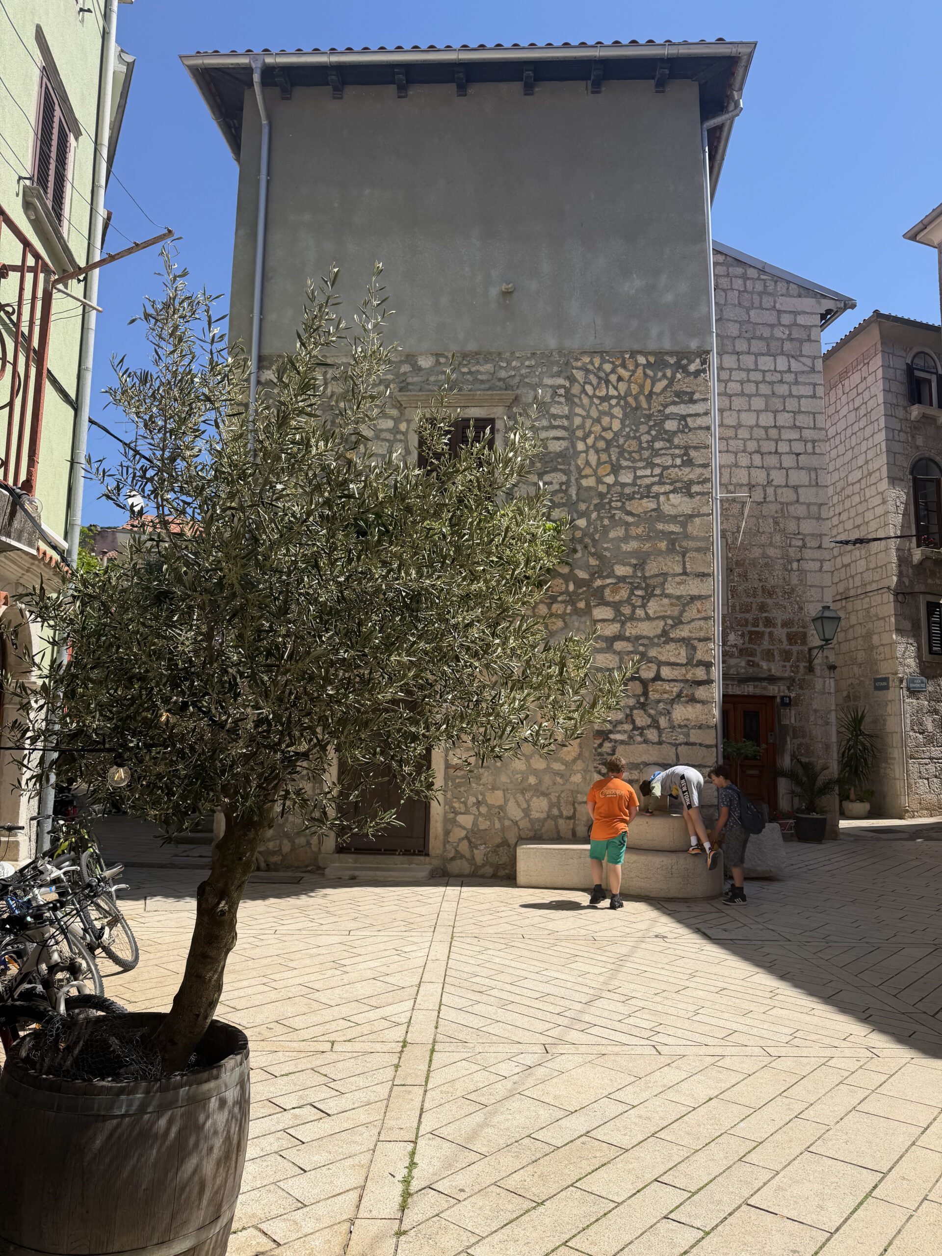 Cres Town