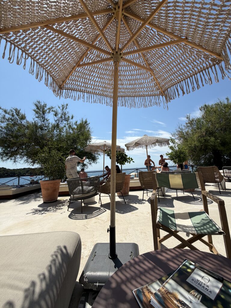 Villa Romana Beach Lounge & Restaurant